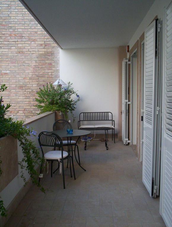 Sea House Apartment San Benedetto del Tronto Bagian luar foto