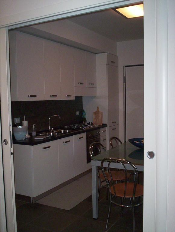 Sea House Apartment San Benedetto del Tronto Bagian luar foto